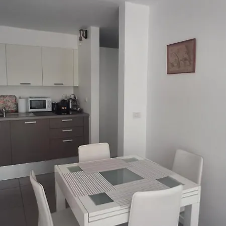 Apartman Le Palm Apercu Avec Balcon Et Proche Des Plages